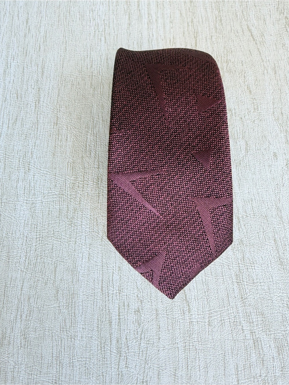 Sergio Valente Men's Burgundy Patterned Silk Tie